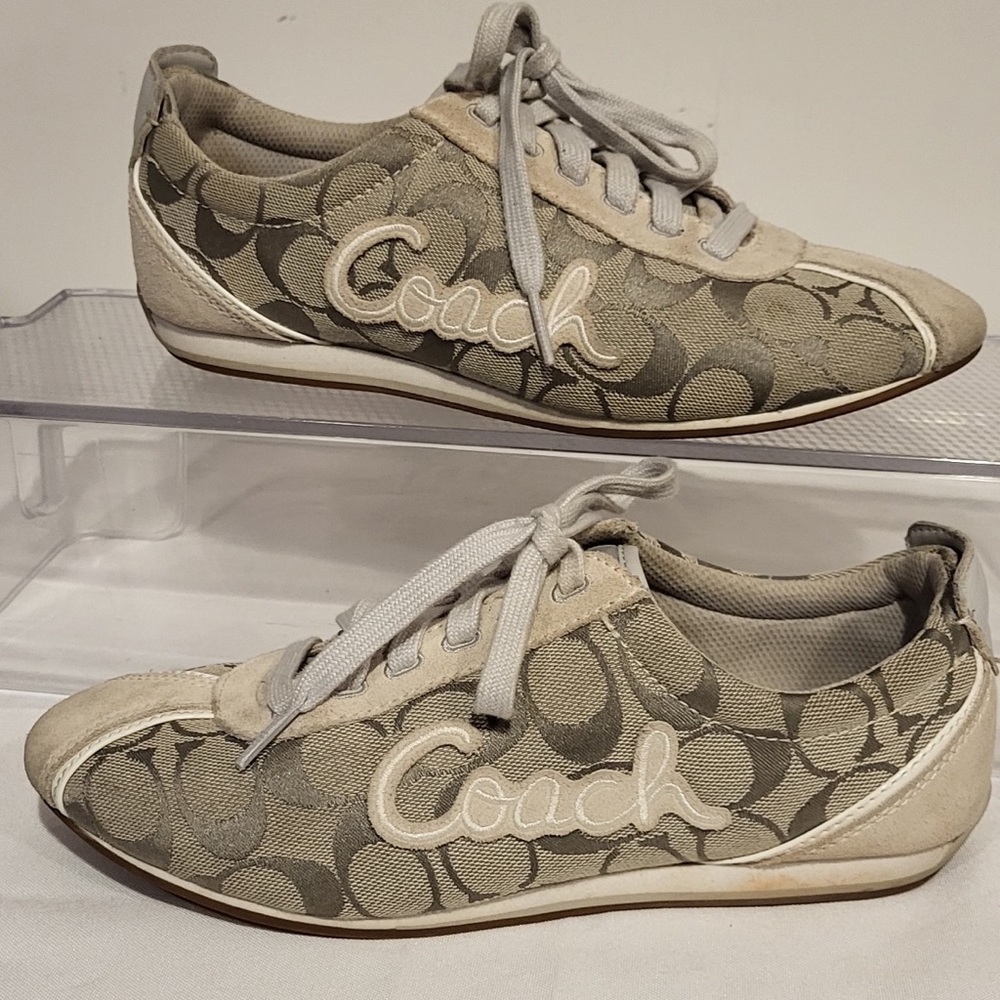 🧧Price Drop.....COACH...Devin Women's Signature Sneakers